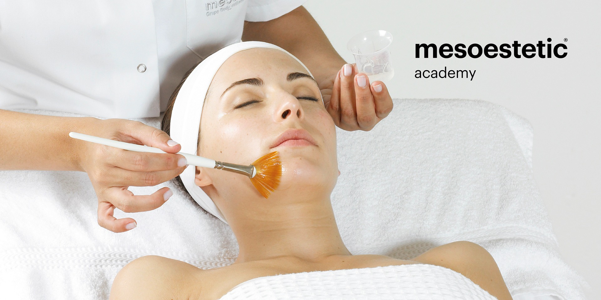 peeling application of an antiaging treatment